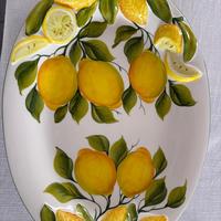 Vassoio in ceramica fatto a mano