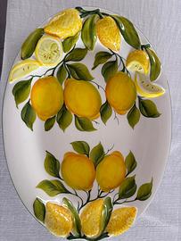 Vassoio in ceramica fatto a mano