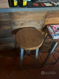 Sgabello da bar in legno e metallo