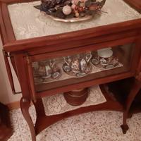 Carrello antico di servizio