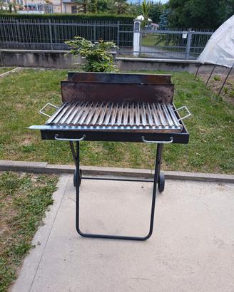 barbecue a legna o carbonella
