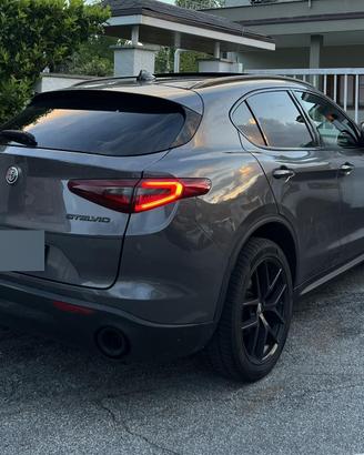 Alfa romeo Stelvio executive 2.2 Q4