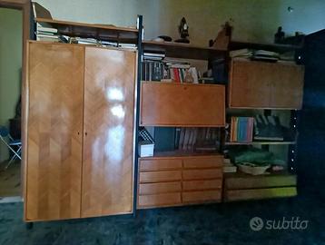 Mobile in legno impiallicciato anni '60