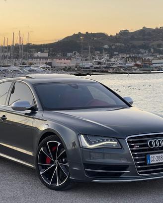 AUDI S8 4.0 TFSI 670cv FULL EX LONG ACC. PERMUTE