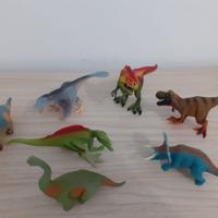dinosauri in gomma, rigidi, non snodabili