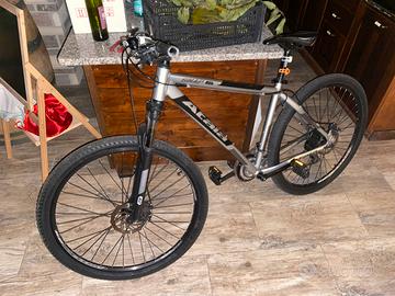 Atala 29
