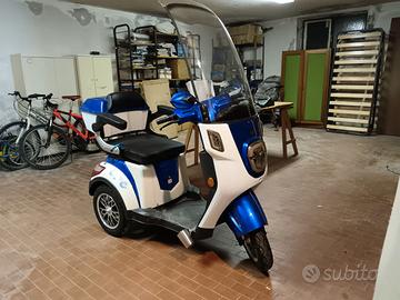 SCOOTER ELETTRICO UFO COLIBRI'