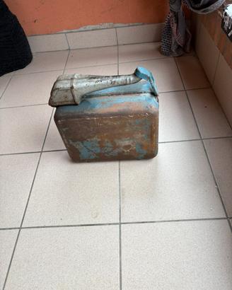 Tanica 1960 benzina o acqua