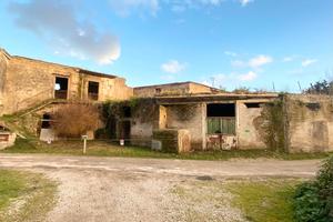 Rustico a calvizzano (na)