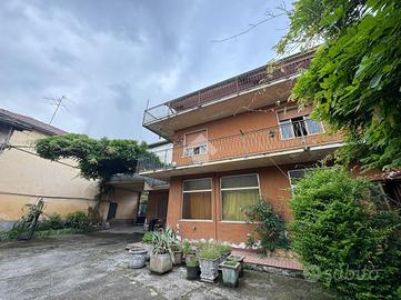 CASA DI CORTE A CISERANO