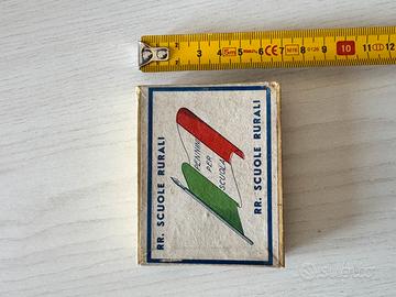 Scatola scuole rurali con 100 pennini