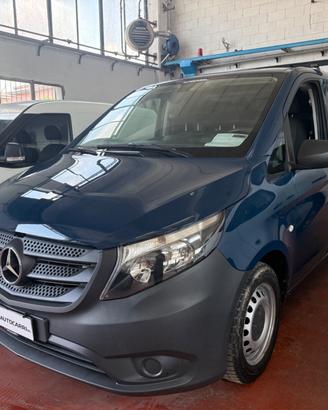 Mercedes Benz Vito