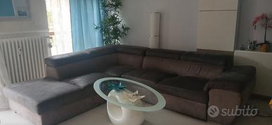Divano angolare con letto estraibile e penisola co