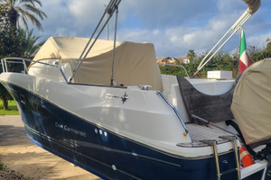 Jeanneau cap camarat 8.5