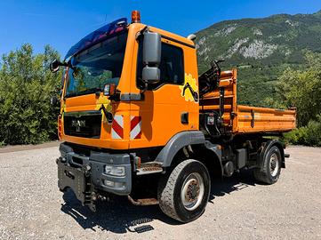 MAN 13.250 4X4 + HIAB/RADIO