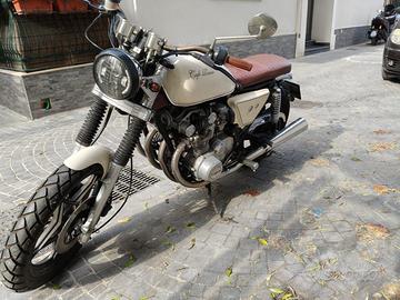 Suzuki gs 550 cafe racer