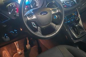 kuga Titanium 2000 td