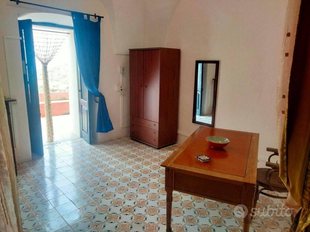 Rustico / Casale di 402 m² con più di 5 locali a P - Vista 4