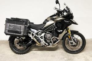 TRIUMPH Thruxton 1200 Rally Pro