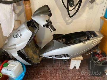 Malaguti Phantom F12 50cc