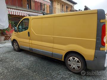 Furgone opel vivaro 2012