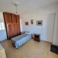 Stanza con SPESE COMPRESE / METRO B