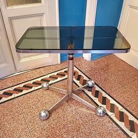 tavolino vetro su ruote