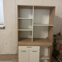 Mobile multiuso con tavolo estraibile