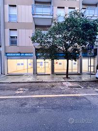 LOCALE COMMERCIALE 300mq - LECCE