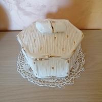 Vecchio cofanetto in ceramica marchiato 