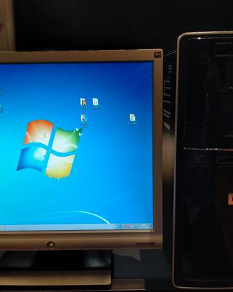 Computer HP fisso + Monitor