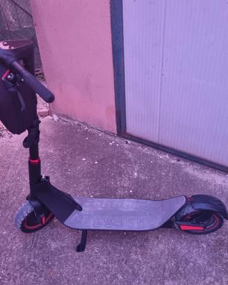 monopattino kugoo g-max