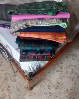 scampoli di tessuto nuovi