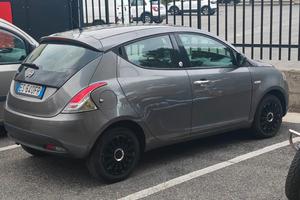 Lancia Ypsilon 1.2 GPL Ecochic Gold
