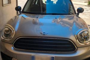 Mini Countryman comprala adesso😎