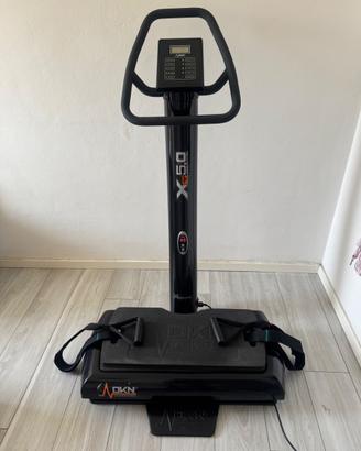Pedana vibrante DKN XG 5.0 in acciaio nero