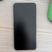 Samsung S23 Plus con accessori