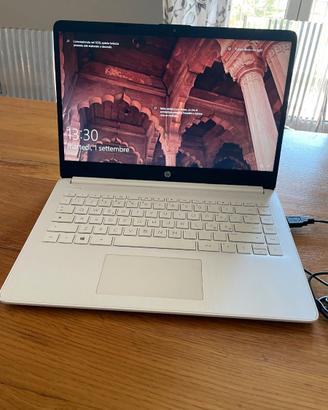 Pc portatile DESKTOP - JG47D6M bianco 14 pollici