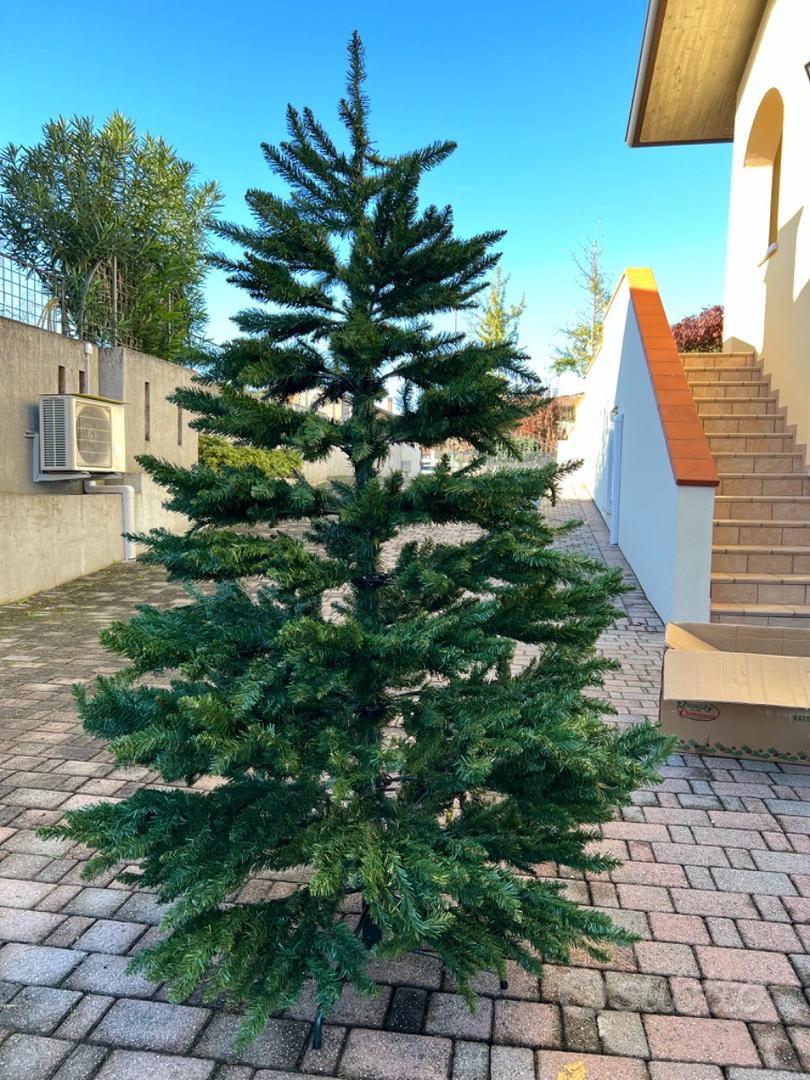 Albero di Natale Verde 210cm BRENTA