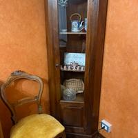 Angoliera in legno noce