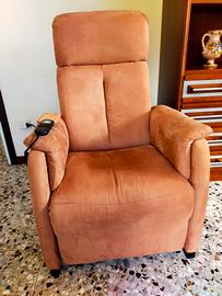Poltrona alzapersona a 2 motori