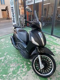 Piaggio Beverly 300 Police (2018)