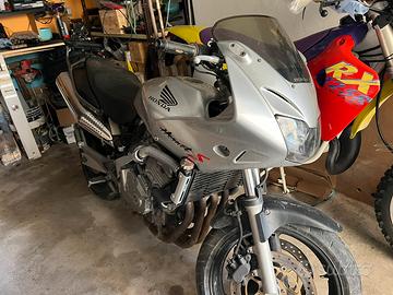 Smembro honda hornet 600S