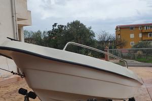 Barca Mistral modello Murena