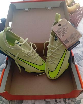 Scarpe calcetto 