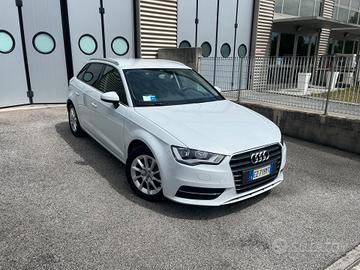 Audi A3 2.0 TDI 150 CV clean diesel S tronic Ambit