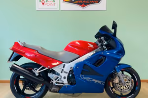 Honda VFR 750 F