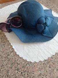 Cappello estivo con occhiali vintage 