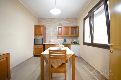 Indipendente con cortile fronte-retro