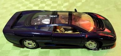 Jaguar Xj220 1/18 Maisto
